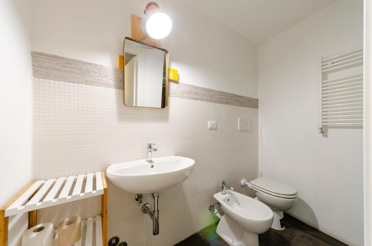 Appartement Joivy Vibrant Open-Plan Apt For 6 In Historic Centre à Gênes Extérieur photo